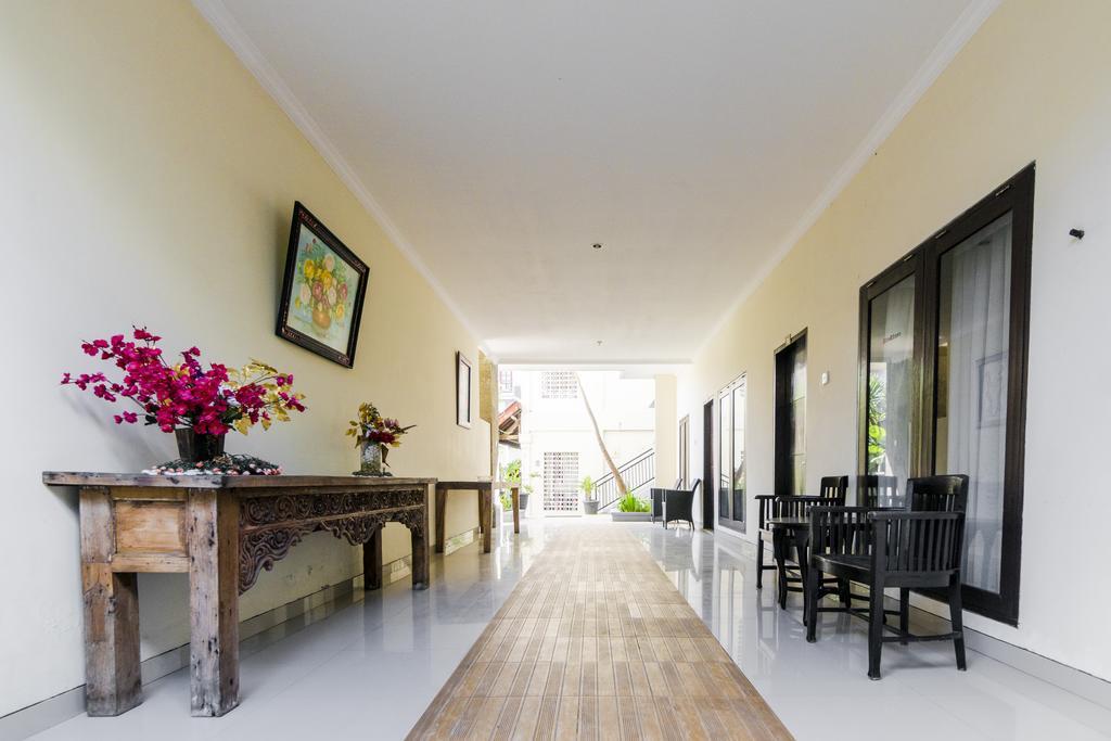 Reddoorz @ Poppies Lane 1 Hotel Kuta  Exterior photo