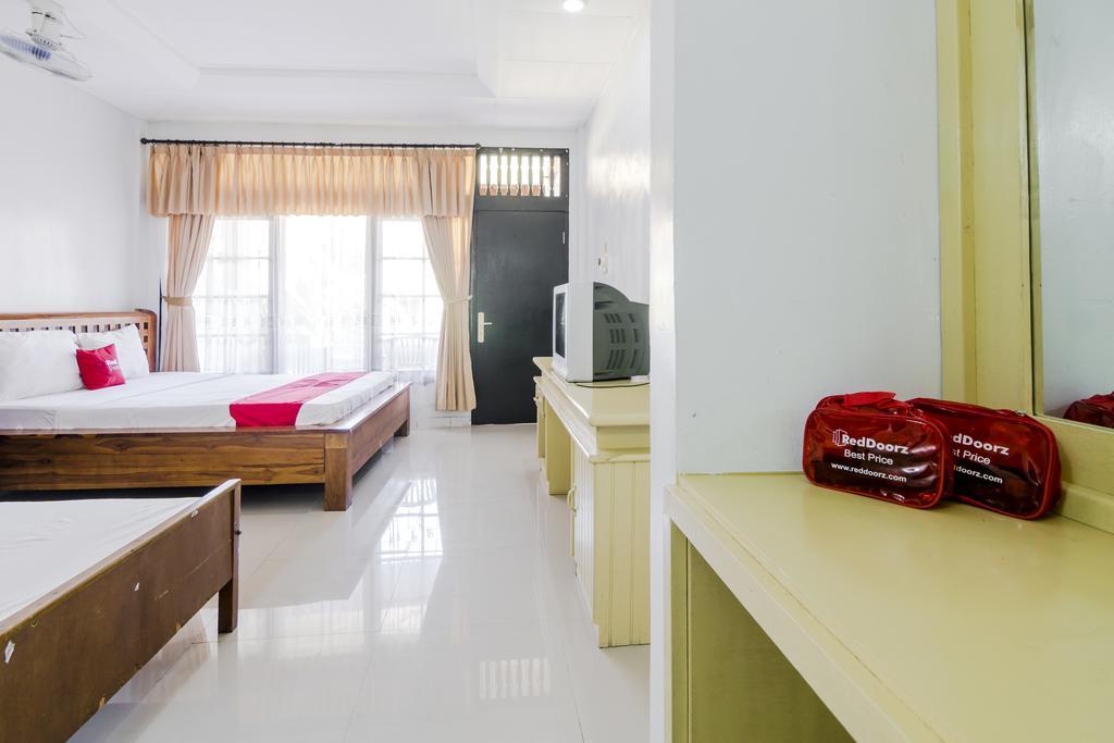 Reddoorz @ Poppies Lane 1 Hotel Kuta  Exterior photo